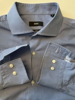 Hugo Boss - all cotton blue patterned dress shirt Size 42 (16.5”neck)